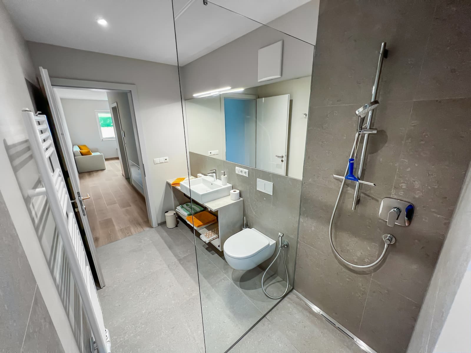 Apartment Kaki Badezimmer