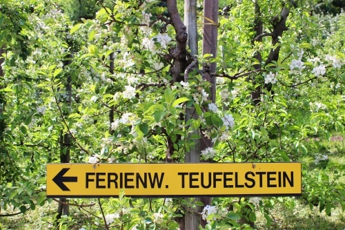 Hinweisschild Ferienwohnung Teufelstein
